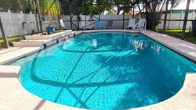Mariposa Avenue: Tropical Gardens and a Saltwater Pool